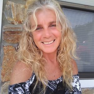 Meet your Posher, Katrina